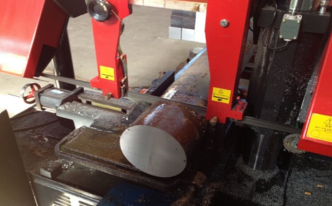 青秀卧式带锯床加工时出现明显振荡如何排查？